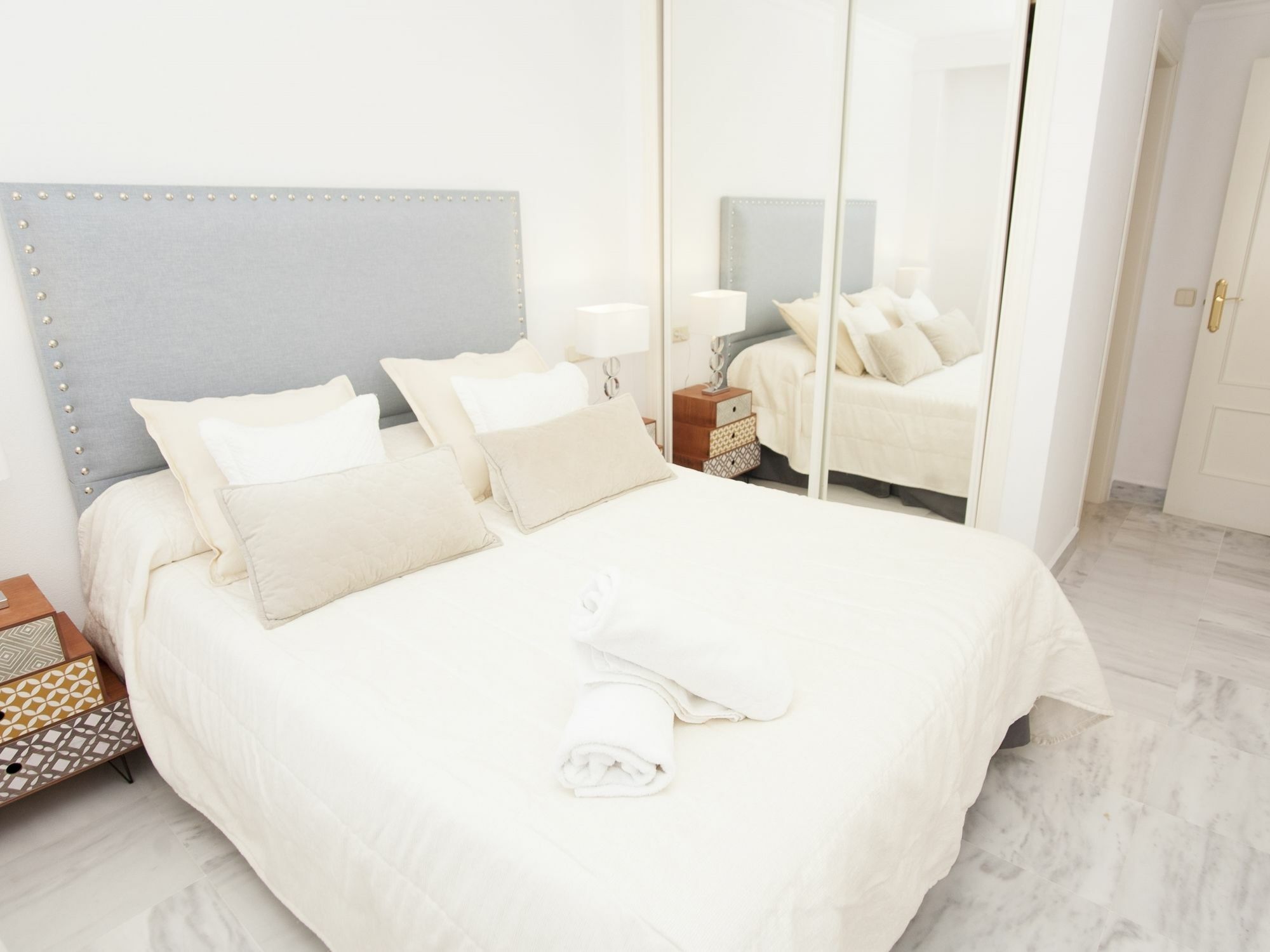 Dama De Noche Playground Apartment มาร์เบยา ภายนอก รูปภาพ